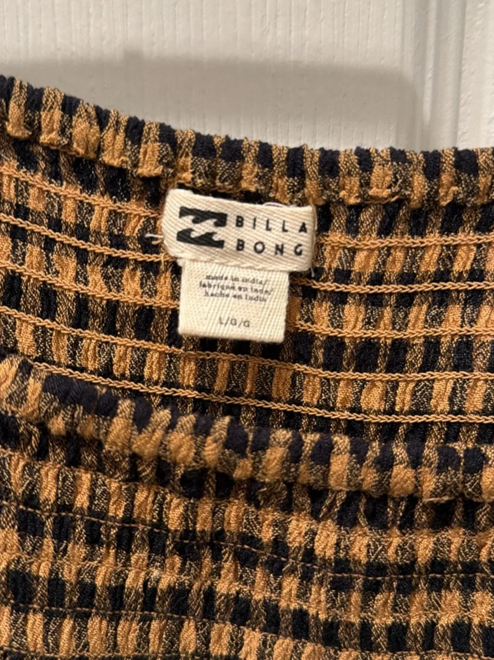 Billabong Black & Mustard Smocked Plaid Long-Sleeve Crop Top